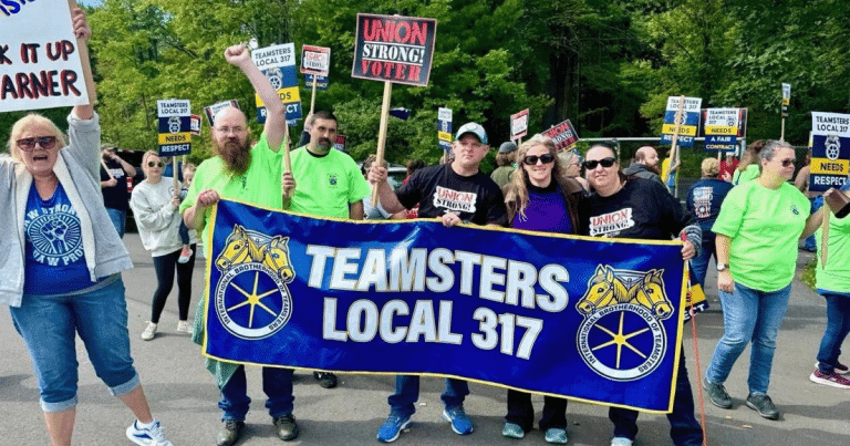 Teamsters Boss Tells Nancy Pelosi and Chuck Schumer It’s Time to Step Aside Over Election