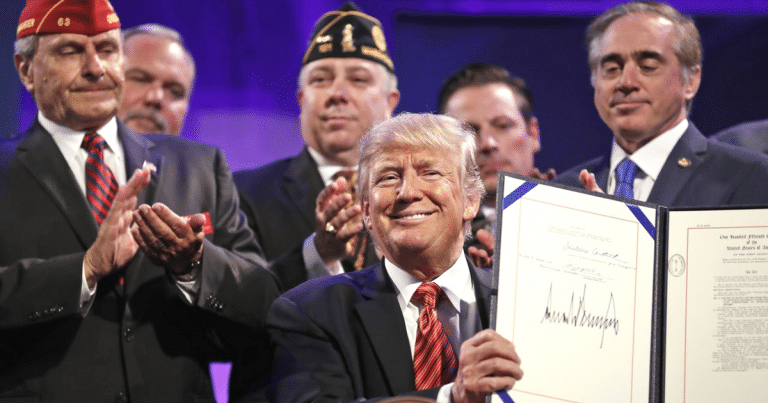 After WWII Vet Tells Trump to Fight On – Donald Sends Him a Heartwarming Invite